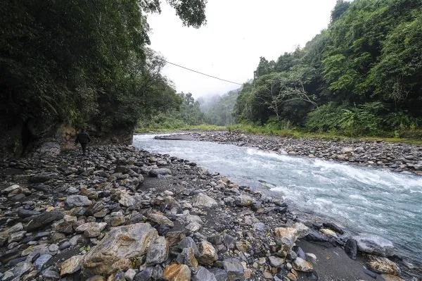 Hot Springs Bathing in an Indigenous Community —Pengpeng Hot Springs and the Atayal Lifestyle