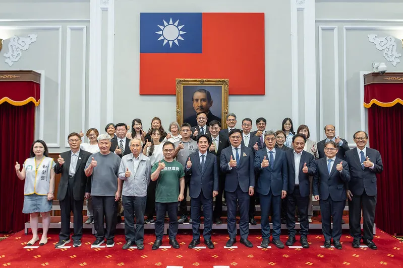 總統與「2026第23屆全國NGOs 環境會議環保團體代表」合影