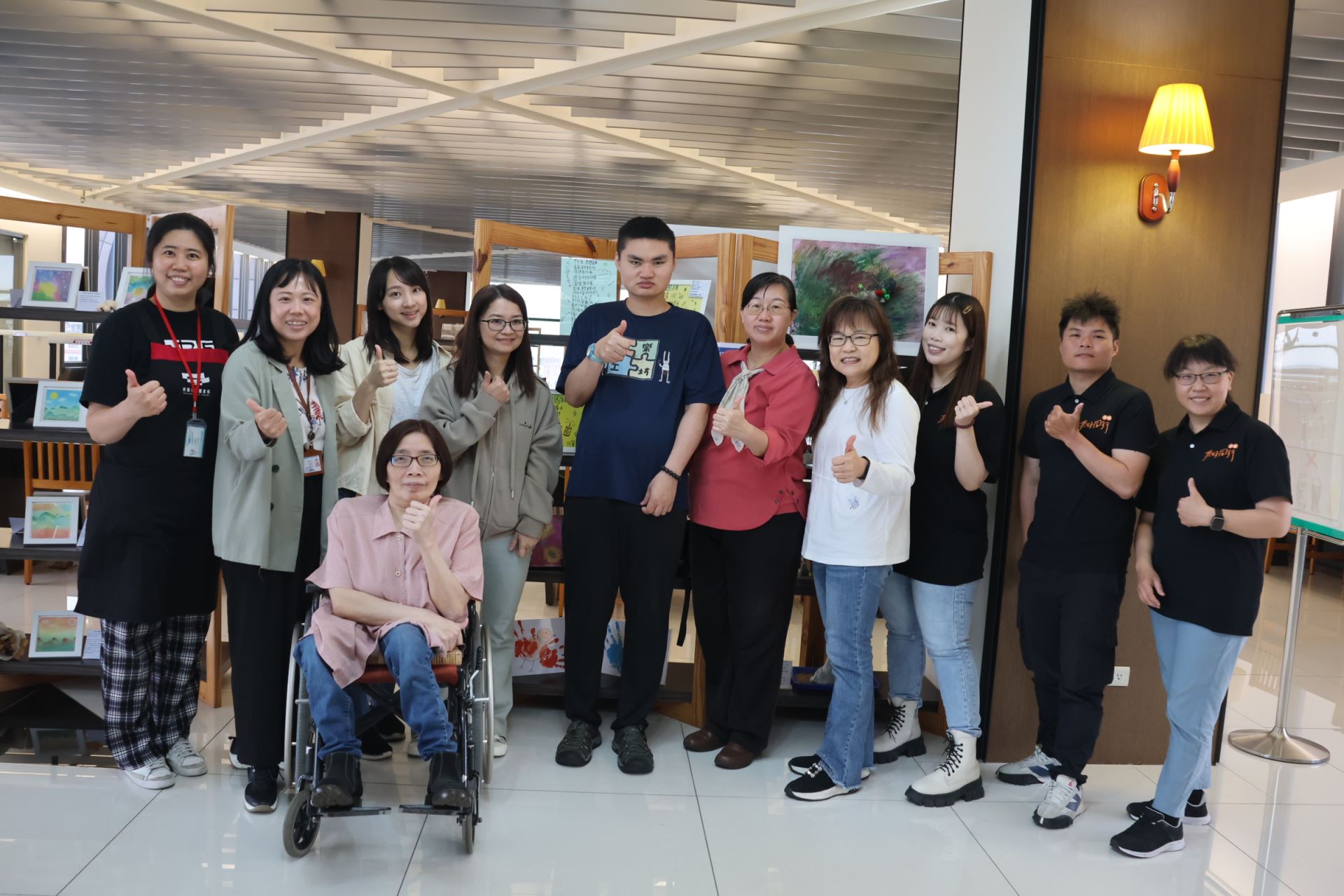 伊甸基金會攜手大園圖書館，5月起展出身心障礙者與早療家庭作品，邀請民眾前來參觀。