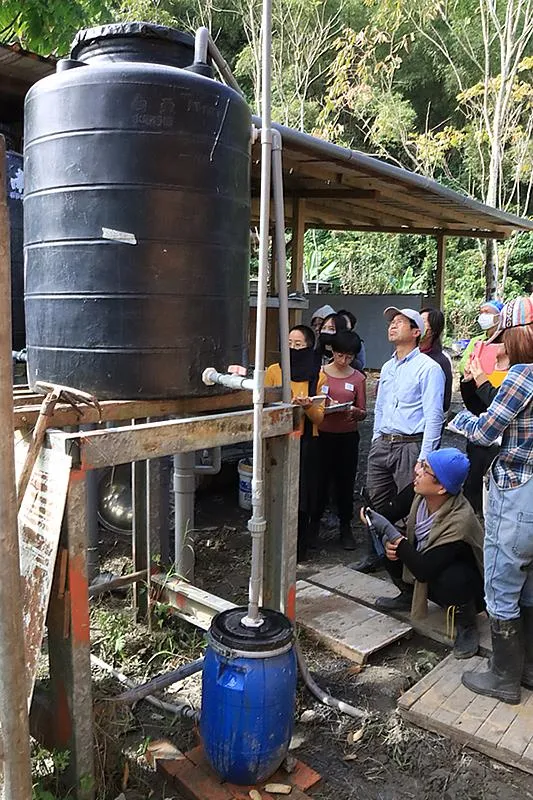 一口水井完工，對愛女孩來說從來不是句點。透過協助社區成立「水資源管理委員會」確保水井能發揮長遠效益，持續推動在地化，讓計畫不必永遠依靠外來工作者才能前進。