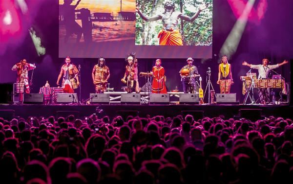 小島大歌2018年在西班牙音樂節Etnosur Festival主舞台演出。