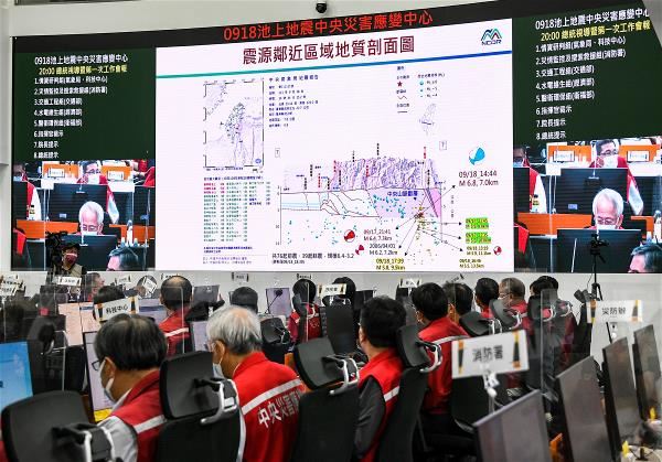 救災時間分秒必爭,災防科技中心則在第一時間提供災情研判與預警應變建議,確保預警時機,超前部署。(國家災害防救科技中心提供)