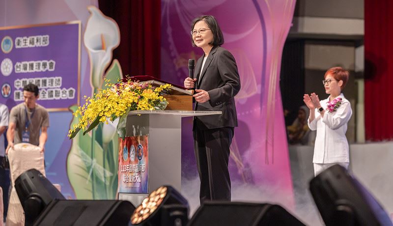 總統出席「113年國際護師節聯合慶祝大會」，並致詞