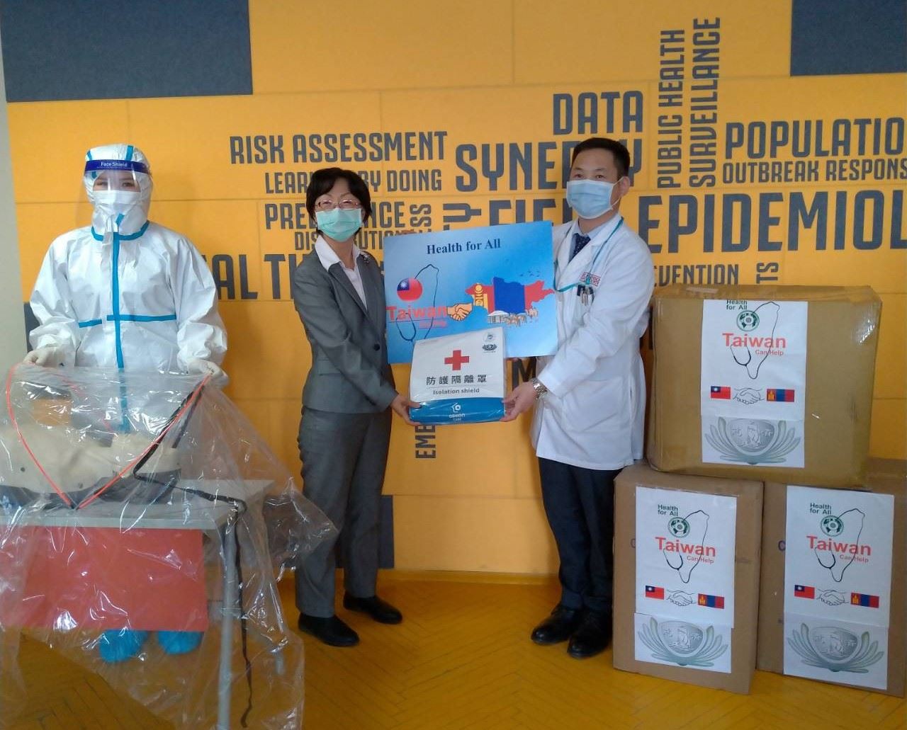 駐蒙古代表處羅靜如代表出席捐贈儀式。