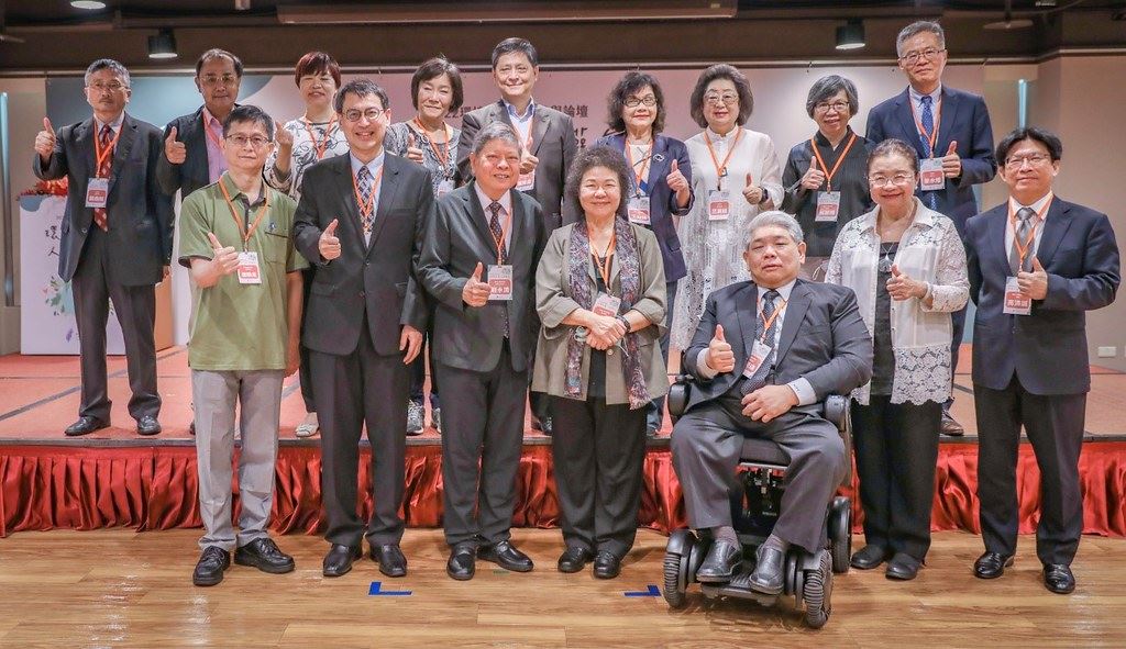 國家人權委員會25日舉辦「環境權與公民參與論壇」,邀集政府部門、產學界及民間團體共同探討國內環境決策及公民參與的趨勢。圖片來源:國家人權委員會