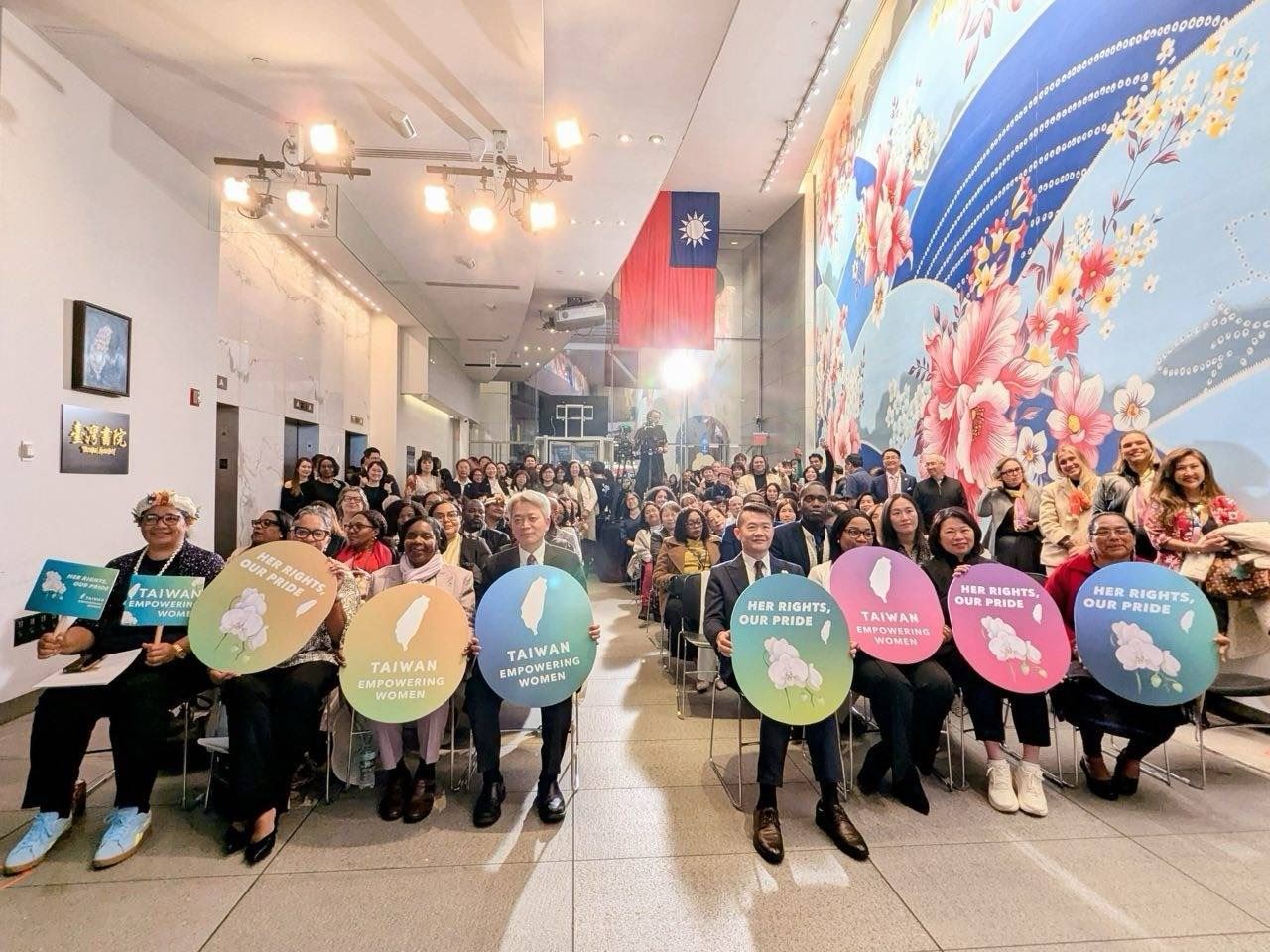 2026女力文化之夜政要及現場來賓合照。