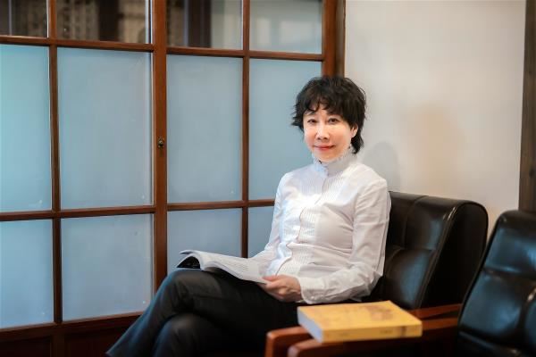 台灣文學館館長林巾力認為，藉由影視作品的改編，也能讓更多人認識本土文學。（林旻萱攝）