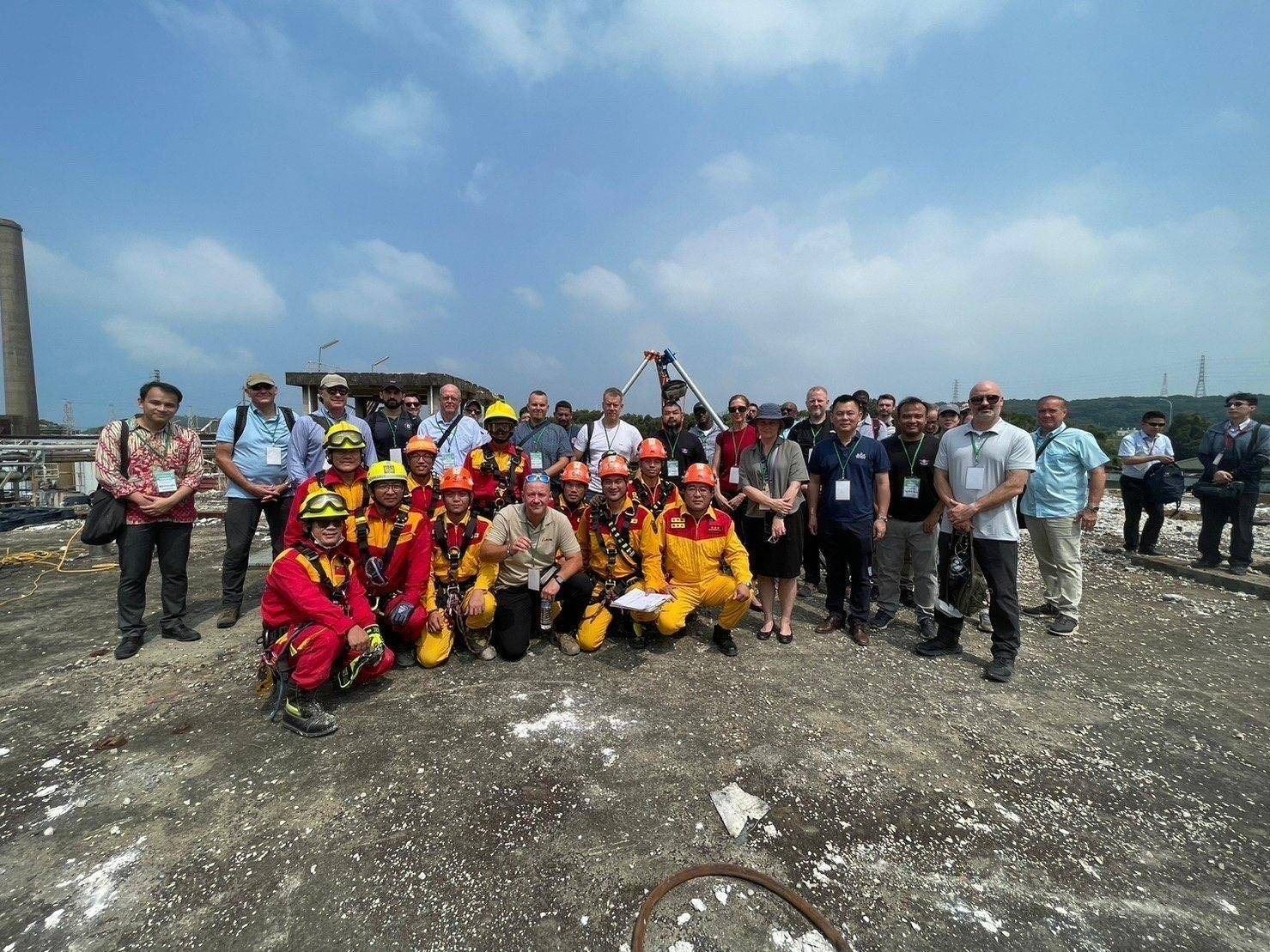 GCTF「國際人道救援」研習營講師學員觀摩評估、搜索及救援（ASR）演練。