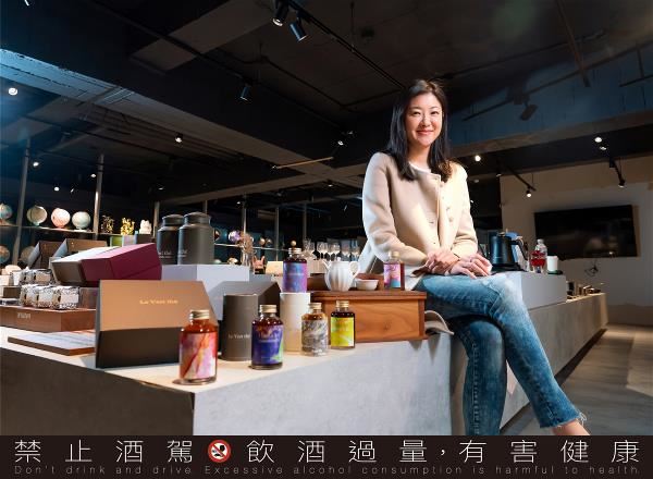 對台灣饒富情感的Laura，創辦綠茗堂，藉茶講述這片土地的故事。