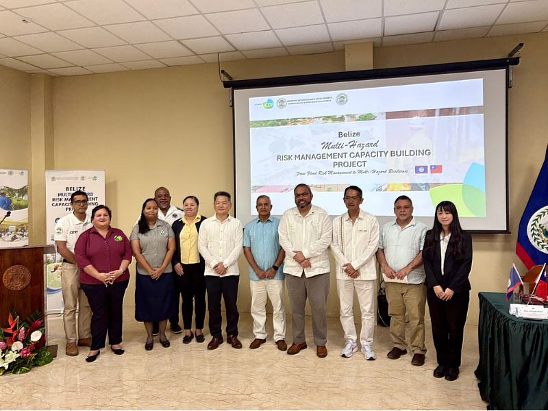 Group photo of project partners.