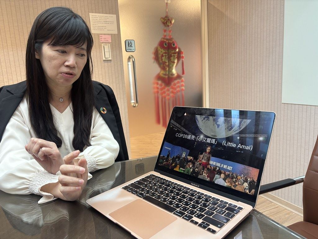 陳惠萍分享南非組織創建的Little Amal,透過木偶來表達對政治和社會議題的關注。攝影:鍾依靜