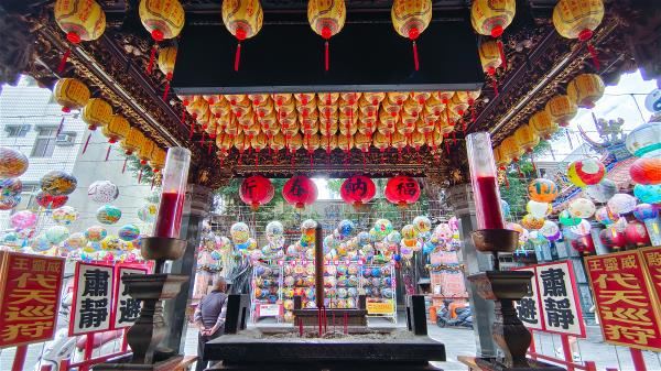 The Puji Temple is hidden away in a quiet backstreet, but its lantern festival brings neighbors together and offers the locale new opportunities.