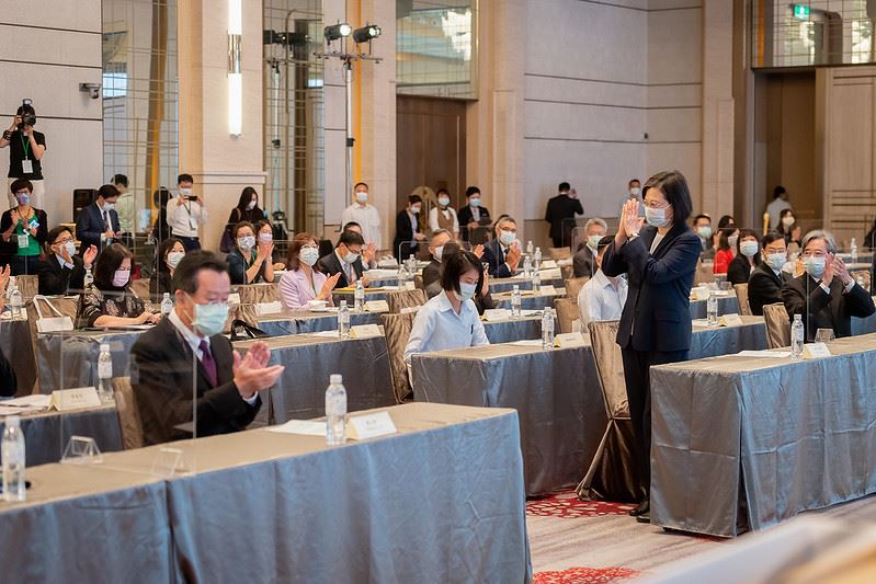 總統出席「2021玉山論壇:亞洲創新與進步對話」開幕式