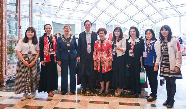 台灣國際職業婦女協會由前副總統呂秀蓮(右五)創會。（圖／桃園市政府新聞處提供）