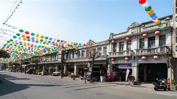 延平老街上有許多清朝及日治時期的街屋，訴說西螺的建築史。