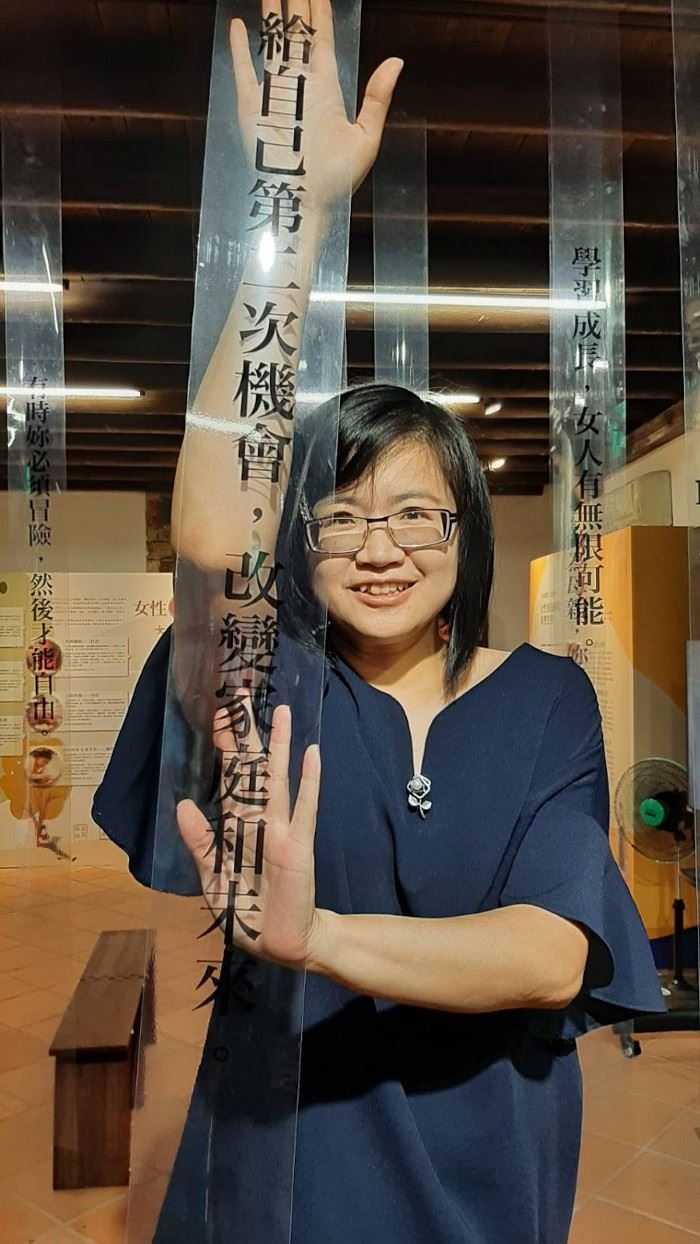 女力.SC充電站」一樓展覽廳透過不同句子鼓勵女性做出改變。 圖片提供/臺灣女性生涯發展協會