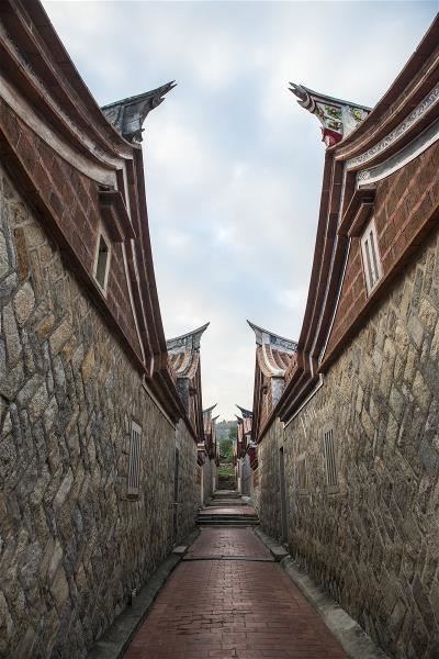 慢騎金門,沿途可以欣賞閩南建築風情。