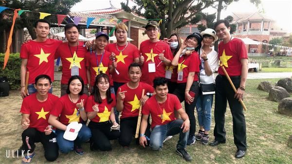 因母語文化而群聚，用傳統音樂交朋友。武維俊參加的越南笛團人數眾多，哪怕每次只有三、五人有空，也持續不懈地找地方練習、交流。（武維俊提供）