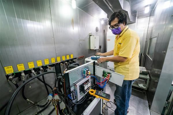 To produce cooling systems that meet the demands of international markets, Habor Precision has set up an environmental laboratory that tests products under the climatic conditions and power supply characteristics of different countries.