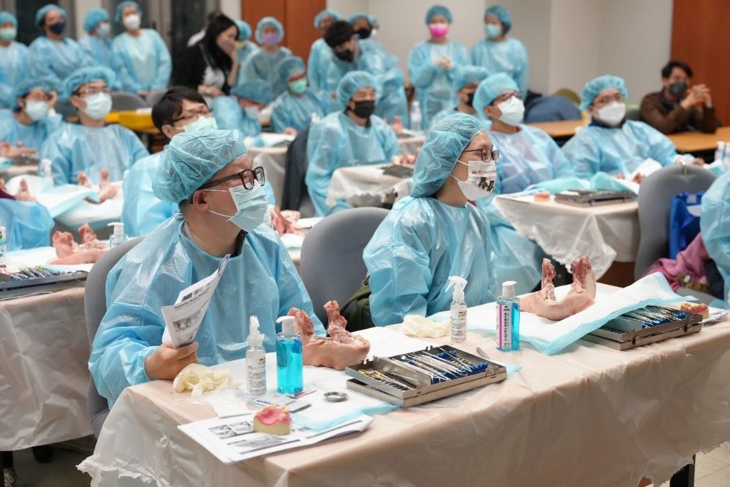 臺灣大學牙醫校友總會舉辦「2022年第十二屆亞洲骨整合學會雙年會」