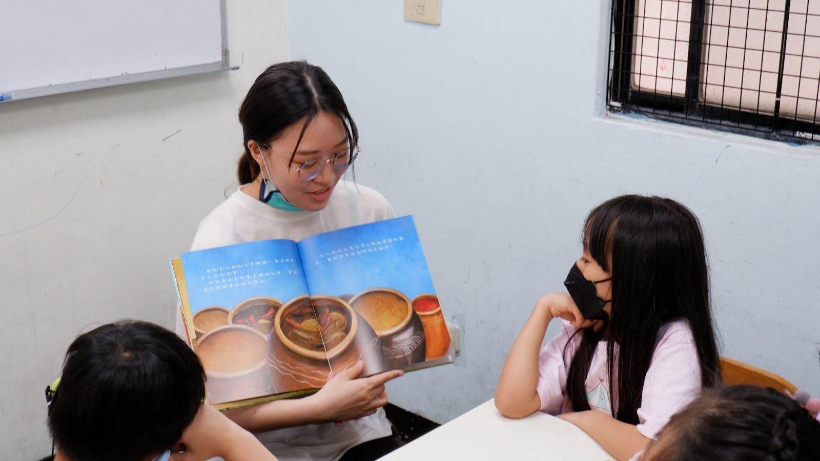 繪本課程教學中。攝影／張芷馨