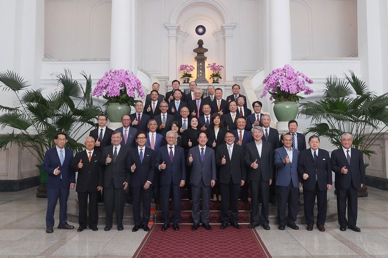 總統與「社團法人中華民國工商協進會第26屆理監事」合影