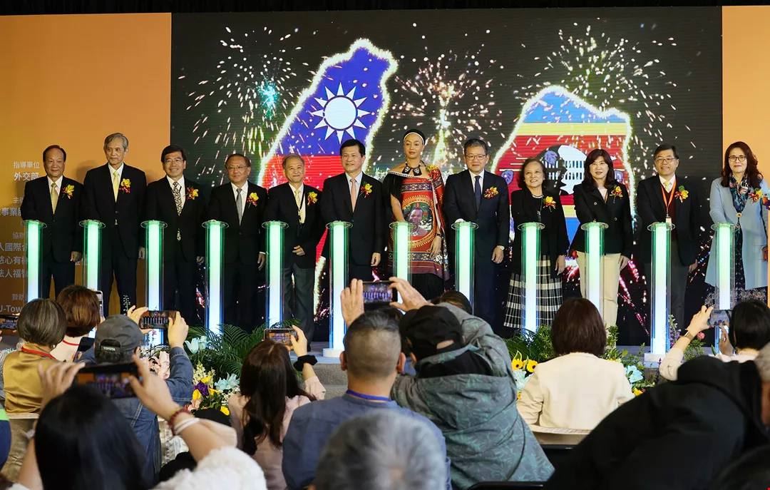 The lighting ceremony at the opening of the Eswatini Cultural Festival highlights the strengthening of economic and trade ties between Taiwan and Eswatini.