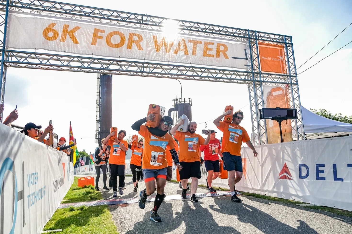 台灣世界展望會串聯全球，邀請民眾響應全球6K路跑，為缺水地區的孩子送上乾淨水。(台灣世界展望會提供)