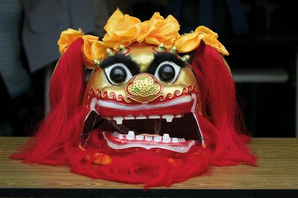 Wu’s personal collection includes more than 100 lion heads of more than 60 types. The photo shows a Beijing lion.