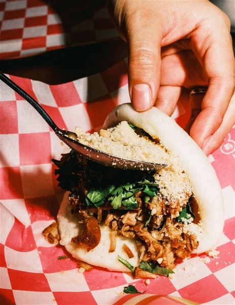 With Jou Jou’s Bites’ homemade peanut powder, their guabao buns are very popular.