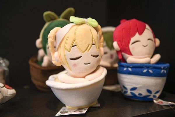 在網路擁有兩億觀看人次的「茶葉少女」，用長篇網路漫畫培養粉絲，已小有所成。