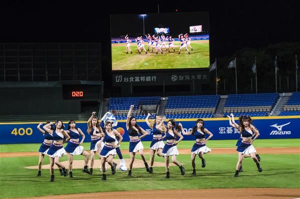 The ranks and sophistication of cheerleading squads, stage equipment, Jumbotrons, and the like are growing, creating a highly charged atmosphere for spectators.