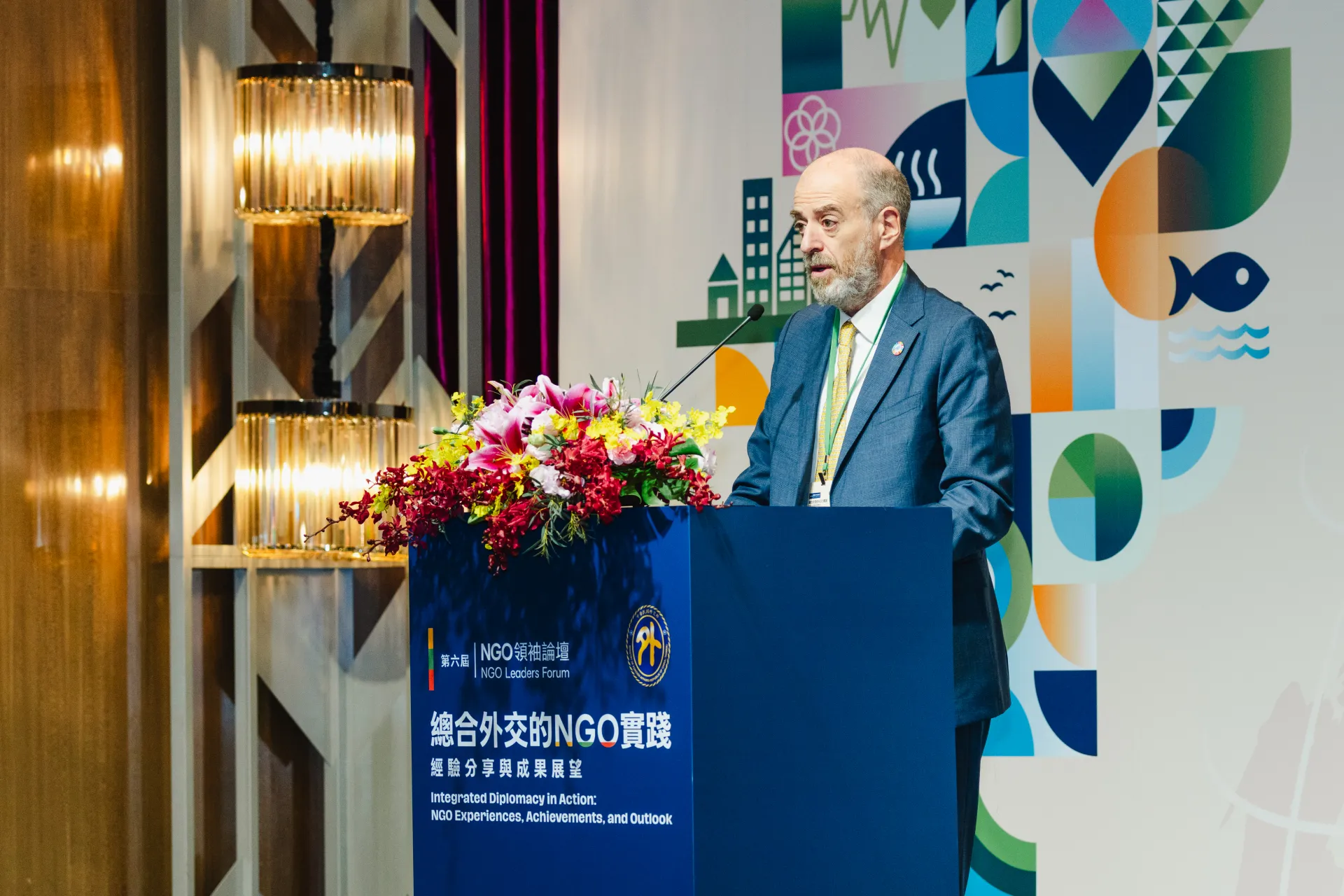 WeWorld主席奇耶薩拉（Marco Chiesara）發表主題演講。