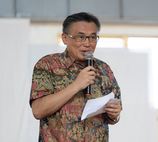 外交部駐吉里巴斯大使館王公使北平於開幕時致詞。