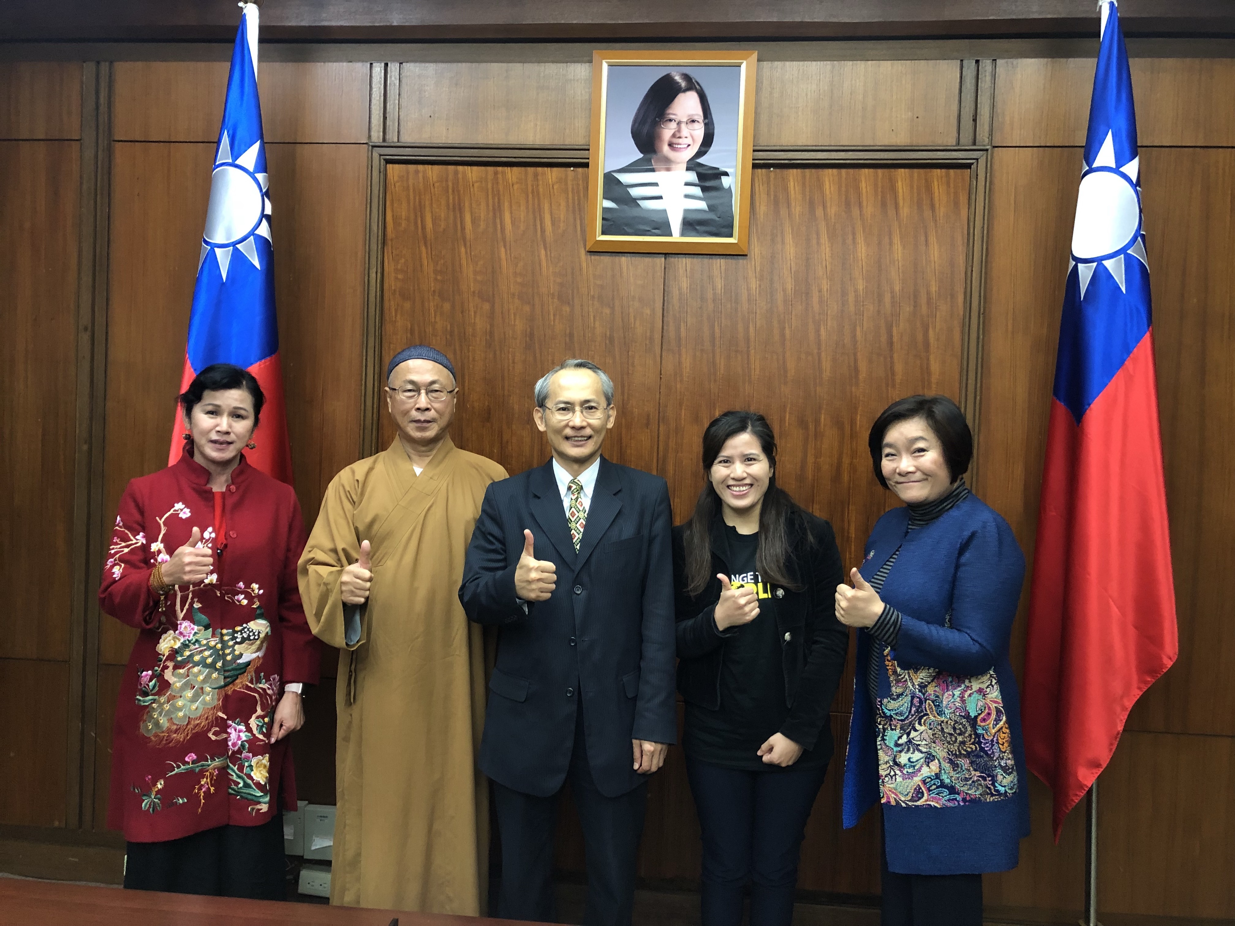 各簽約方代表合照