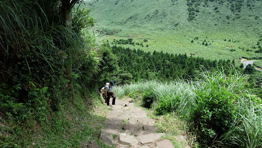 陽明山是許多人就近登山的選擇,除了賞景,也可以享受寧靜(夢幻湖步道)。攝影:陳文姿
