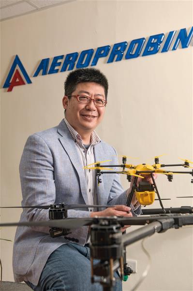 從玩家變身成為無人機產業的開拓者，高丈淵在五年內讓 翔探成為獲得國發基金挹注資金的新創公司。