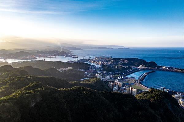沙灣風雲:歷史浪潮再現的基隆